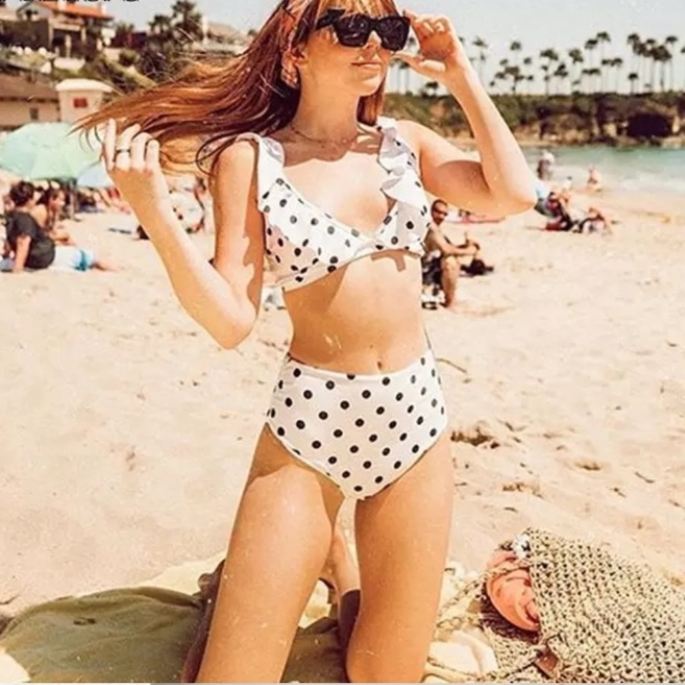 5 ⭐️ Fave ! MIRANDA White Polka Dot Bikini - Picture 3 of 8